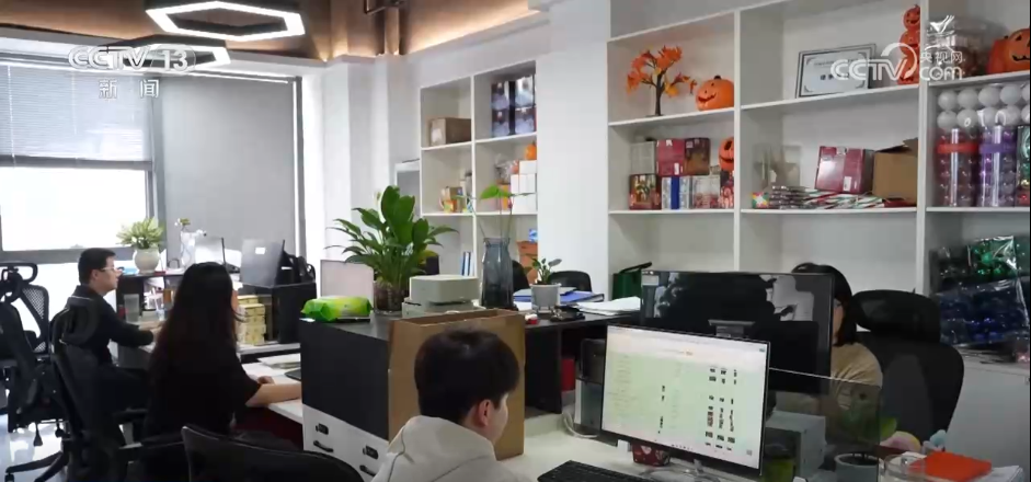 中国快递市场规模增长_跨境直播线路_快递业智能化绿色化发展